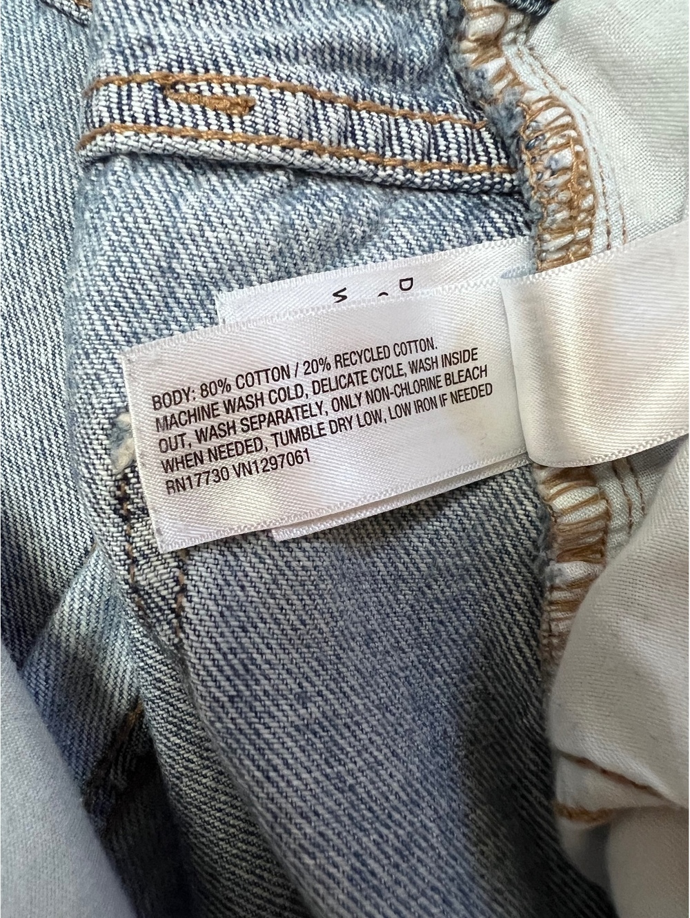 UNIVERSAL THREAD High Rise Easy Barrel Leg Denim Jeans Light Wash Size 10 - Picture 10 of 13
